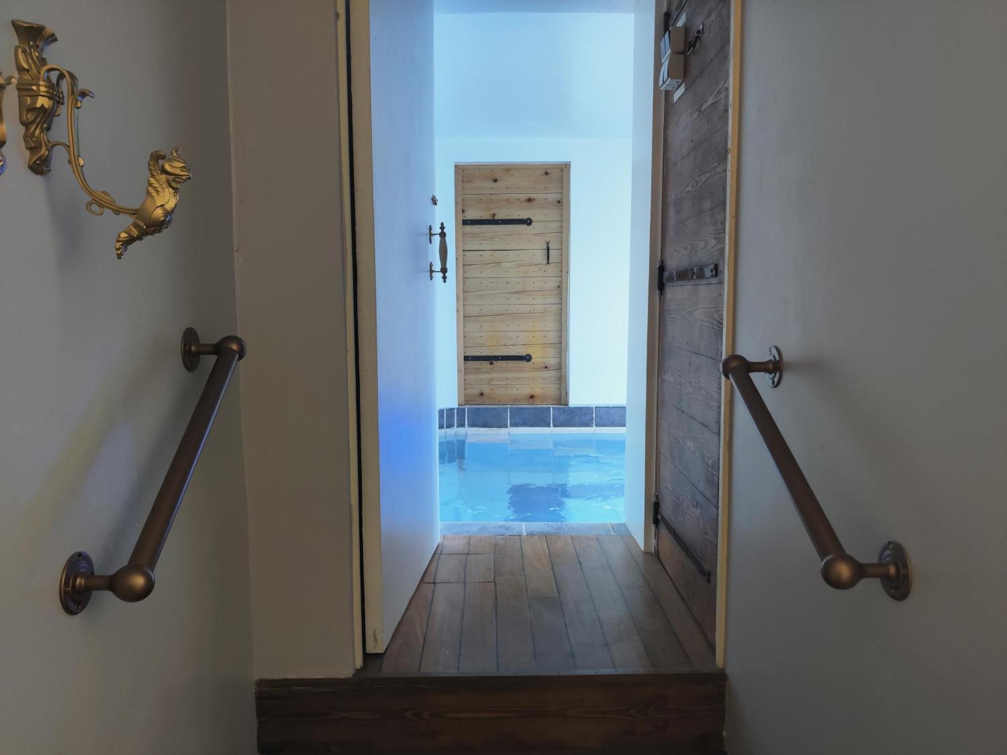 Mas Du Versadou, Dans Un Espace Naturel Protege, Piscine Couverte Chauffee Toute L'Annee, Spa Et Salle De Jeux Saint-Gilles  Habitación foto